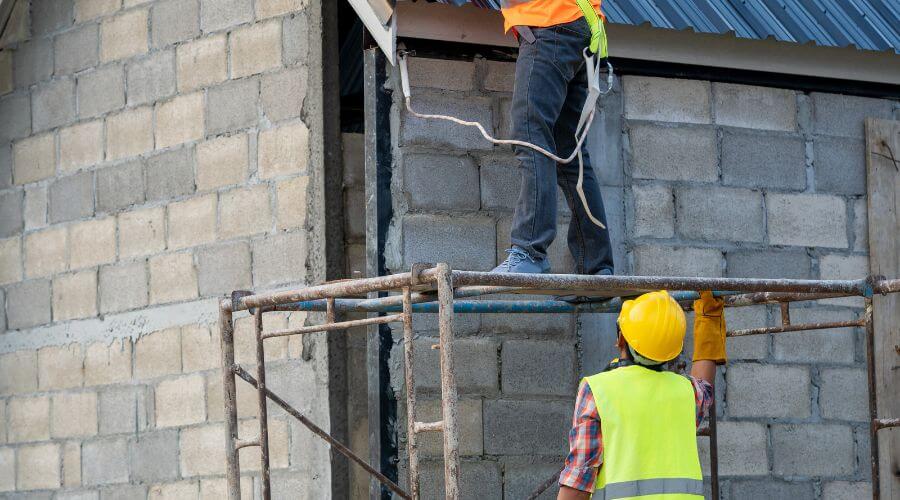 Expert Emergency Roof Repairs services in Camas Valley, OR